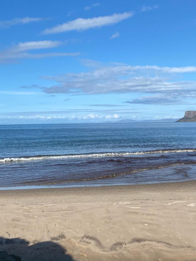 Causeway Coast Apartments Cora Marine Ballycastle Bagian luar foto